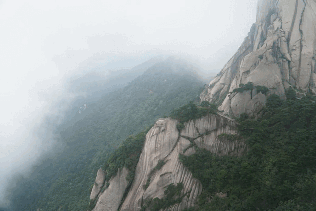 冬天的天柱山也是一个冰雪王国